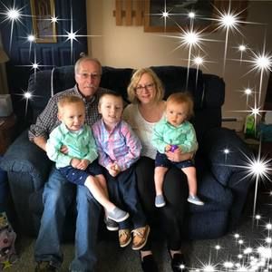 Meet your Posher, Laurie